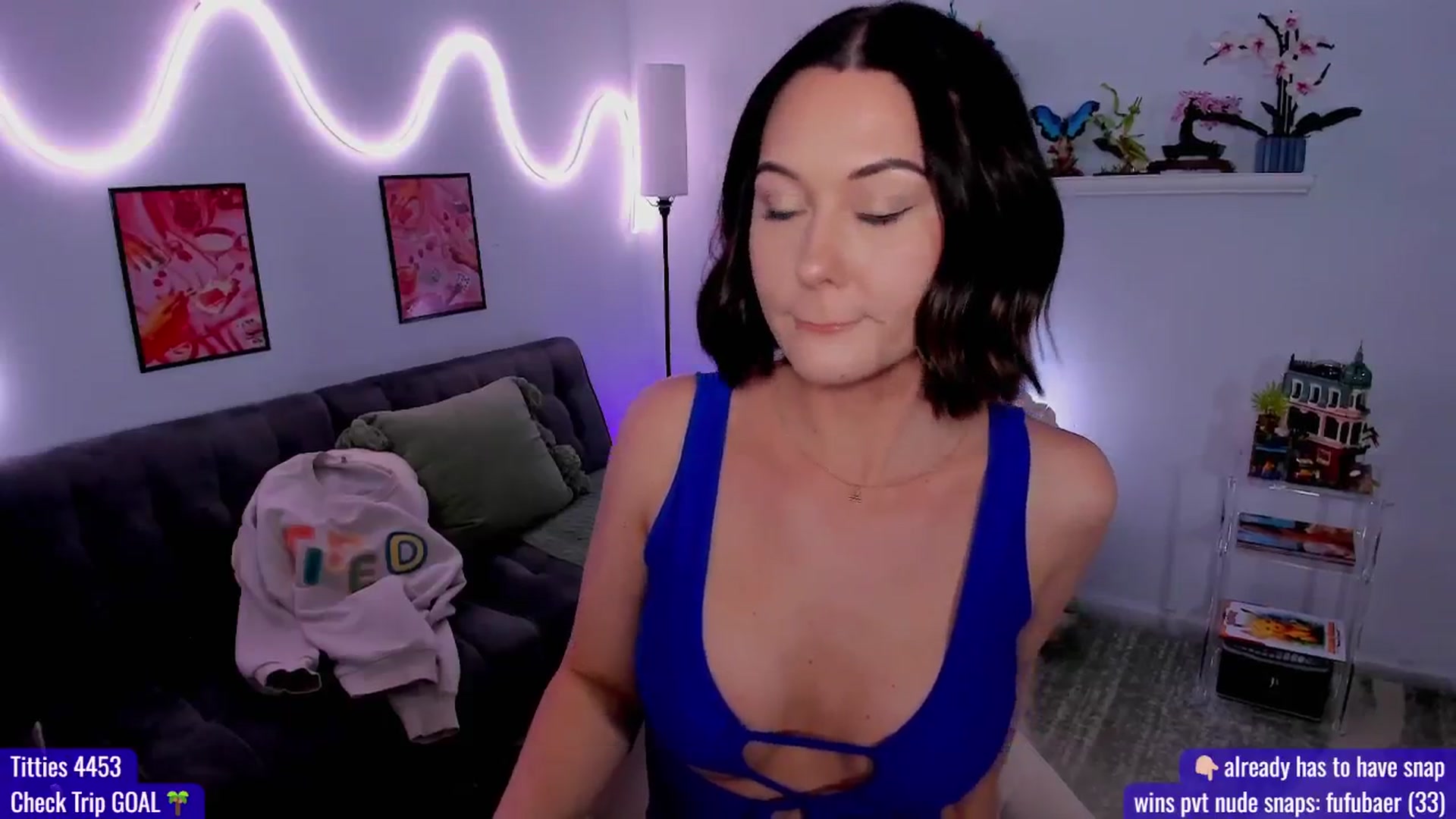 Gallery image thumbnail from AddiLee's myfreecams stream on, 09/05/2024, 20:31 image 14 of 20
