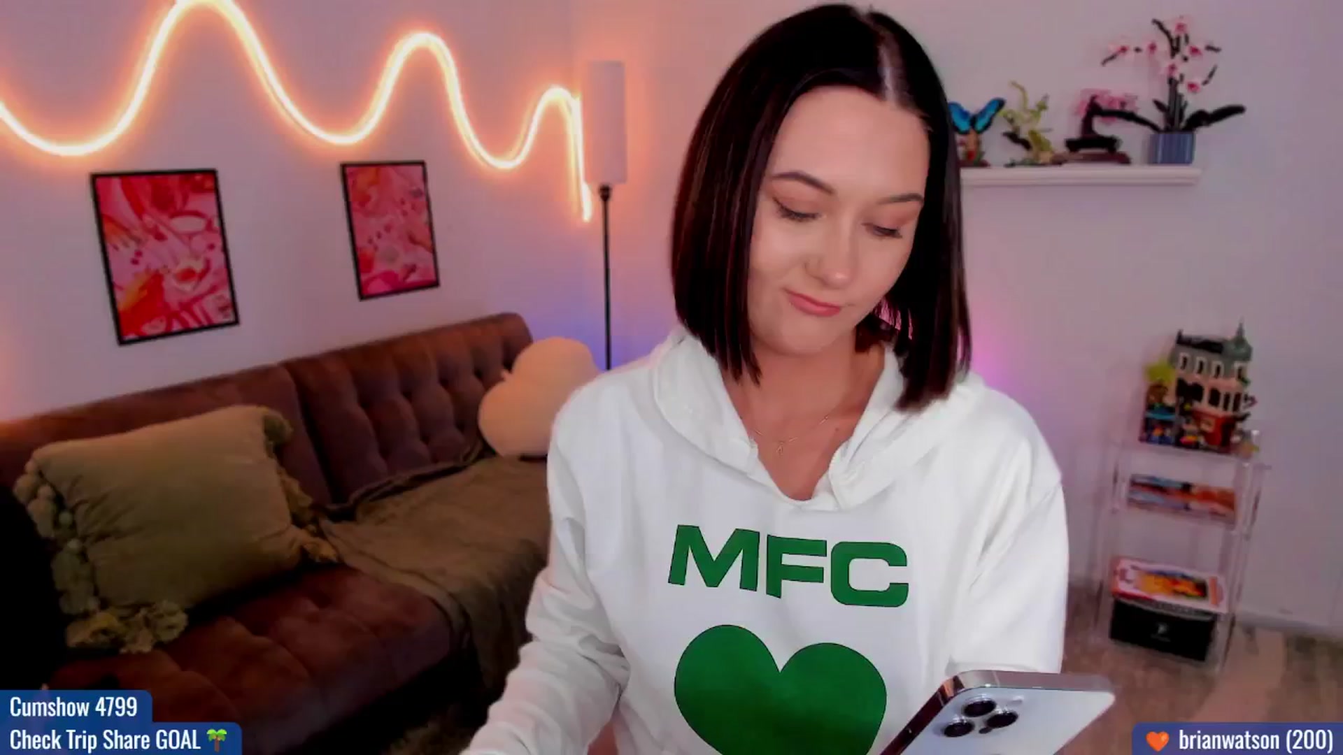 Gallery image thumbnail from AddiLee's myfreecams stream on, 09/10/2024, 20:12 image 17 of 20