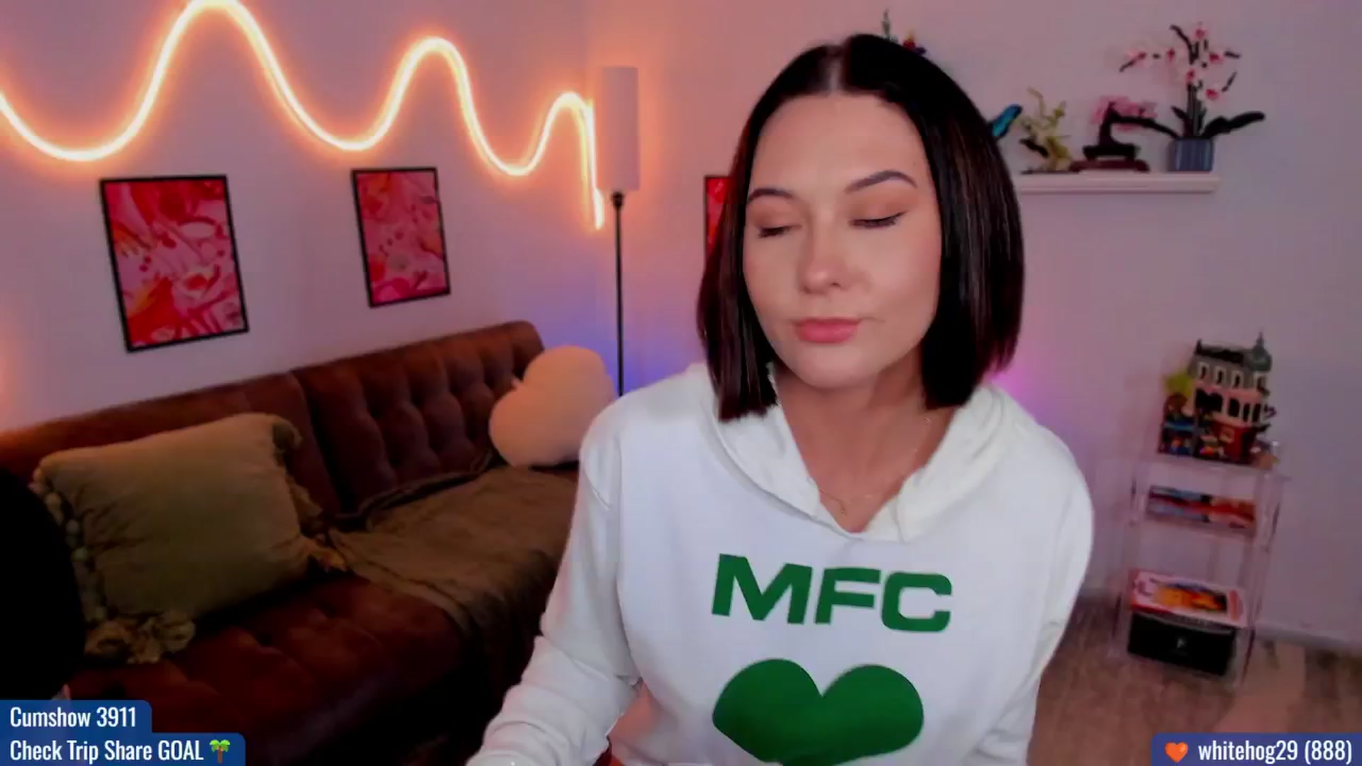 Gallery image thumbnail from AddiLee's myfreecams stream on, 09/10/2024, 21:46 image 4 of 20