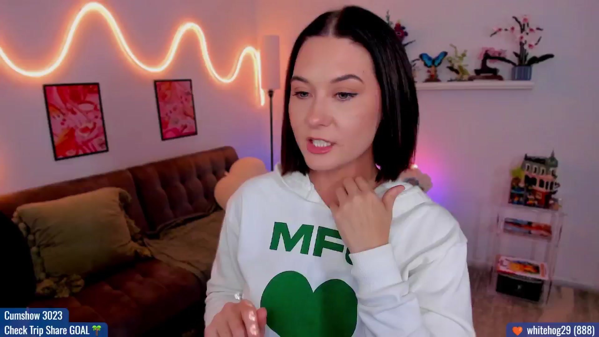 Gallery image thumbnail from AddiLee's myfreecams stream on, 09/10/2024, 21:46 image 6 of 20