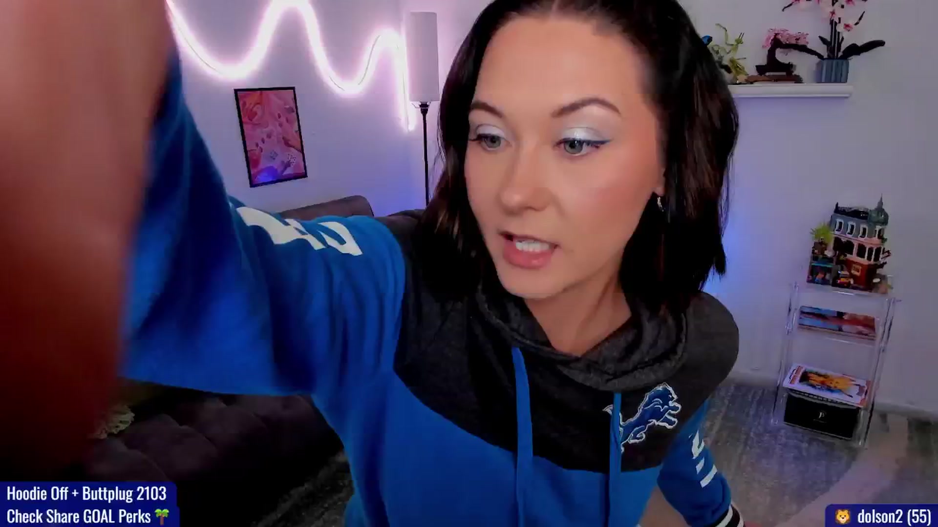 Gallery image thumbnail from AddiLee's myfreecams stream on, 09/15/2024, 20:13 image 3 of 20