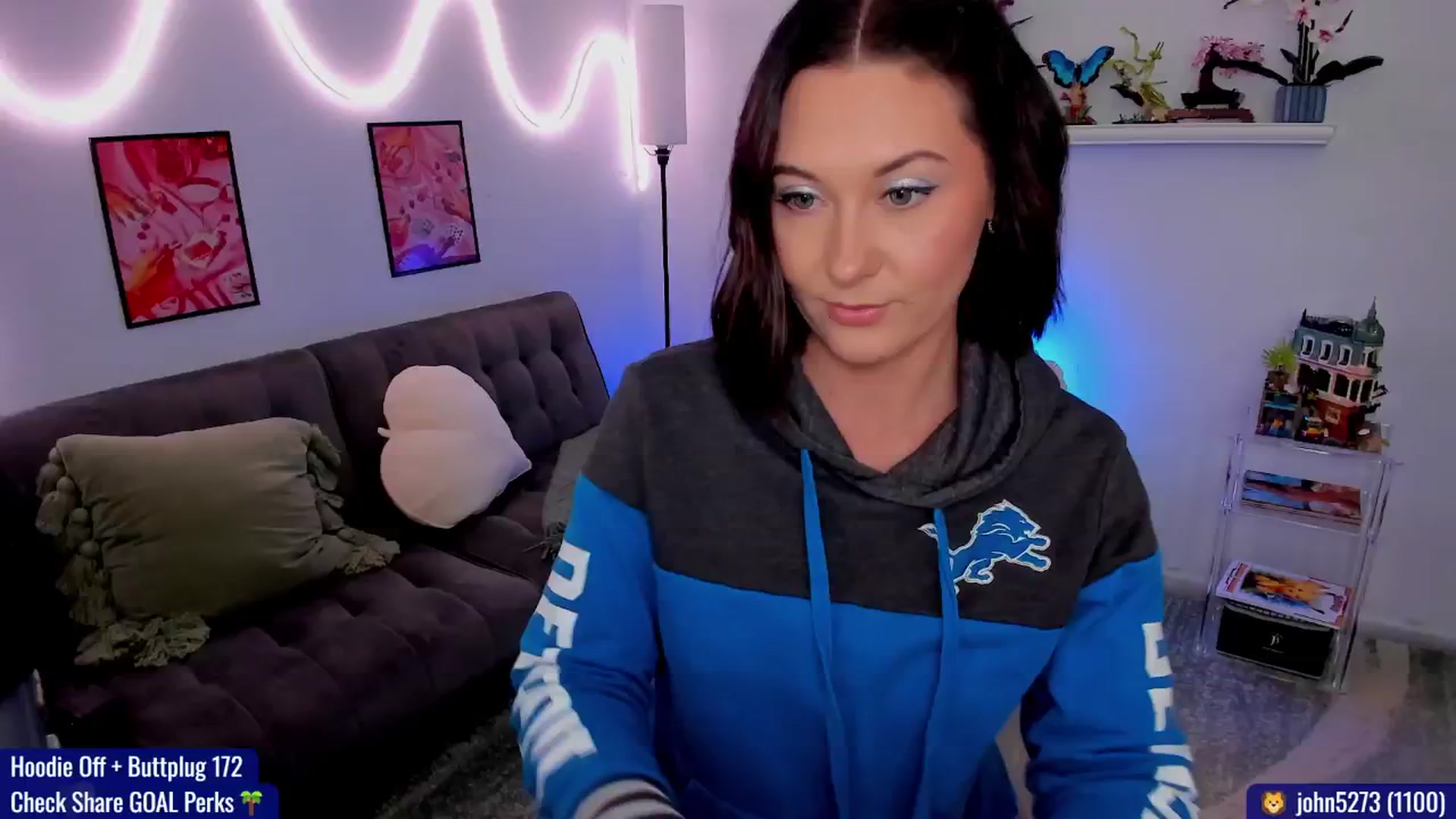 Gallery image thumbnail from AddiLee's myfreecams stream on, 09/15/2024, 20:13 image 8 of 20