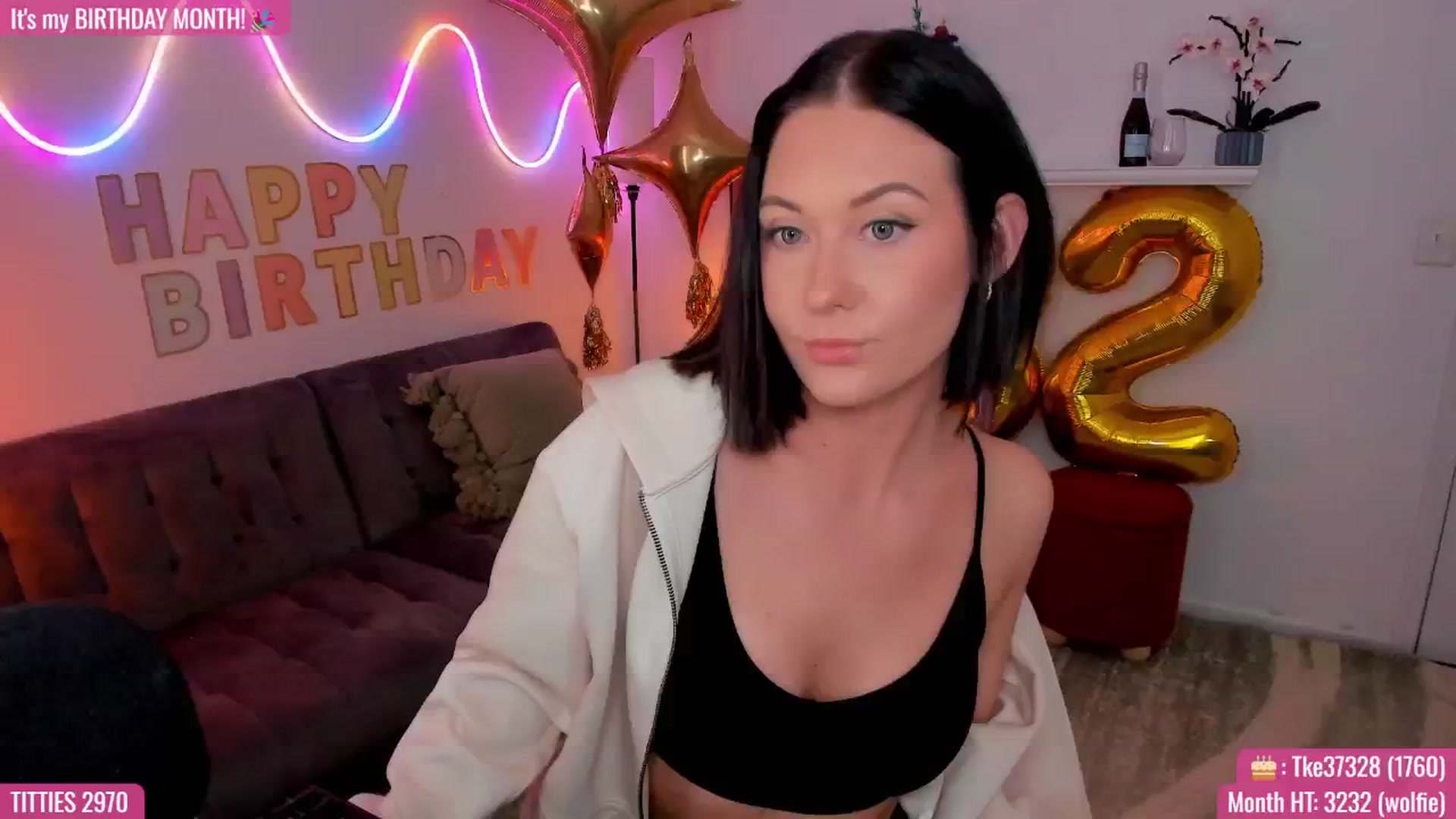 Gallery image thumbnail from AddiLee's myfreecams stream on, 10/05/2024, 18:52 image 16 of 20