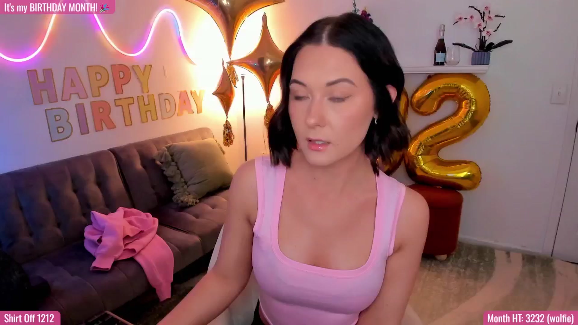 Gallery image thumbnail from AddiLee's myfreecams stream on, 10/06/2024, 17:34 image 11 of 20