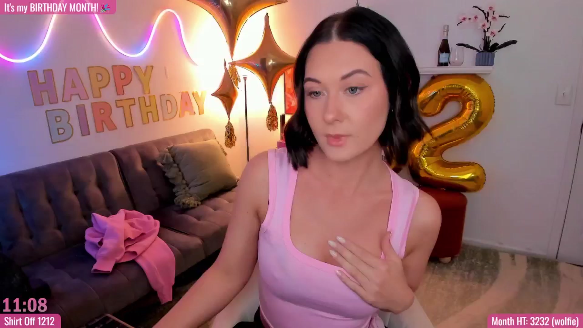 Gallery image thumbnail from AddiLee's myfreecams stream on, 10/06/2024, 17:34 image 17 of 20