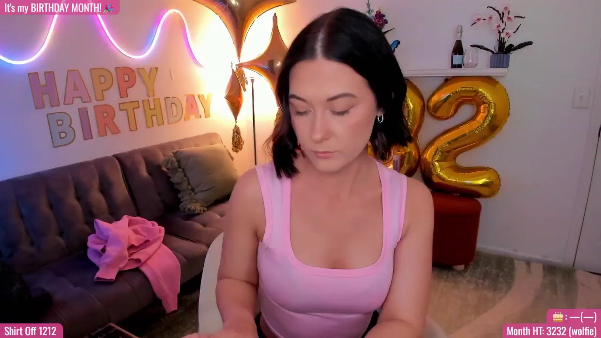 Gallery image thumbnail from AddiLee's myfreecams stream on, 10/06/2024, 17:34 image 1 of 20