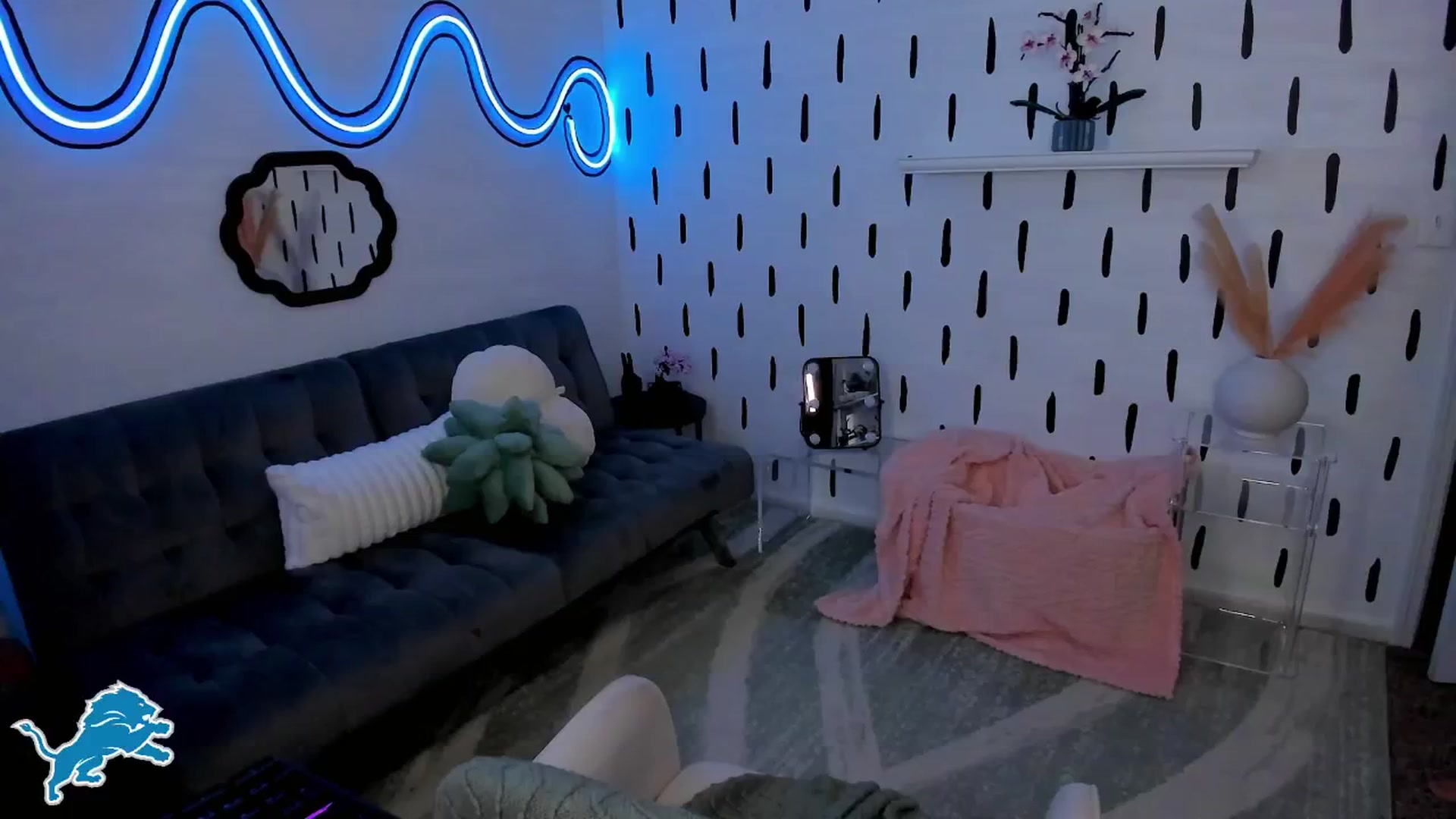 Gallery image thumbnail from AddiLee's myfreecams stream on, 10/20/2024, 17:52 image 6 of 20