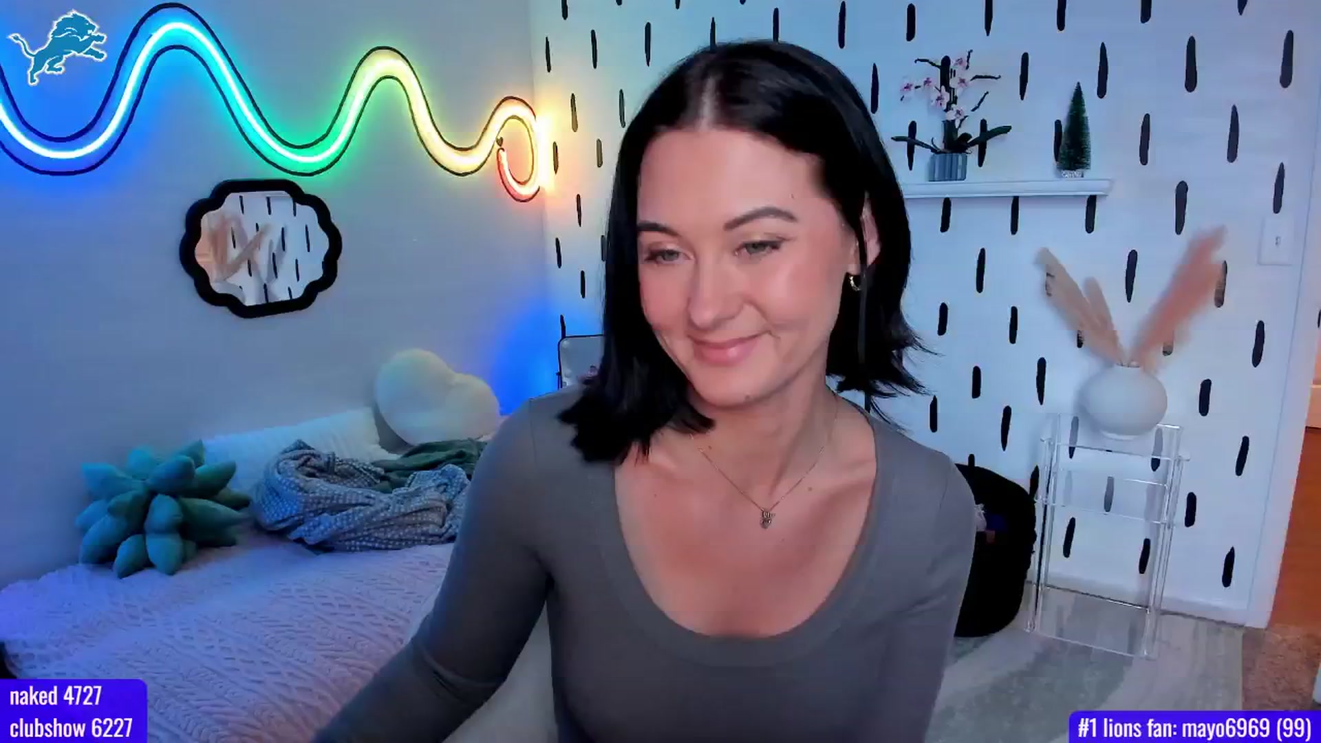 Gallery image thumbnail from AddiLee's myfreecams stream on, 11/24/2024, 19:17 image 15 of 20