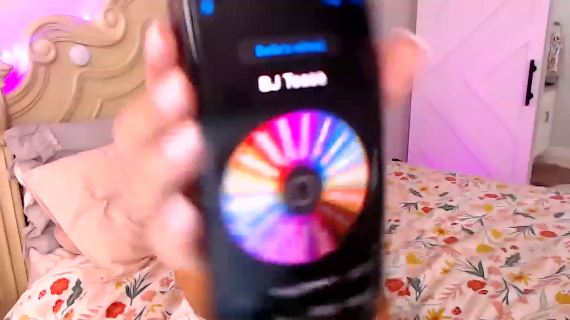 Gallery image thumbnail from AddictiveKiss's myfreecams stream on, 05/03/2023, 21:03 image 1 of 20