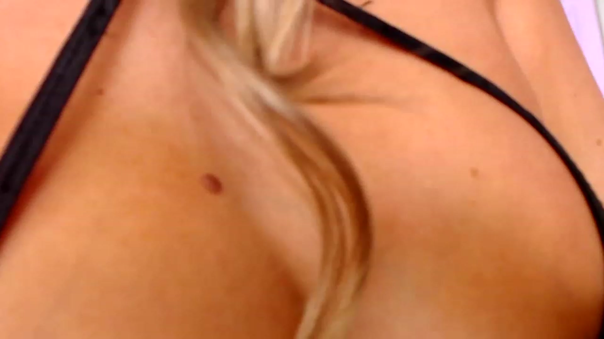 Gallery image thumbnail from AddictiveKiss's myfreecams stream on, 06/21/2023, 20:02 image 3 of 20