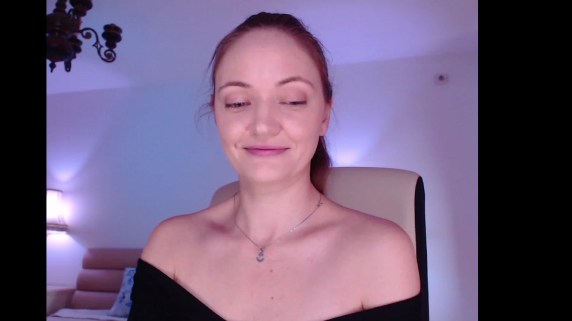 Gallery image thumbnail from AddictiveLara's myfreecams stream on, 11/21/2022, 10:11 image 6 of 20