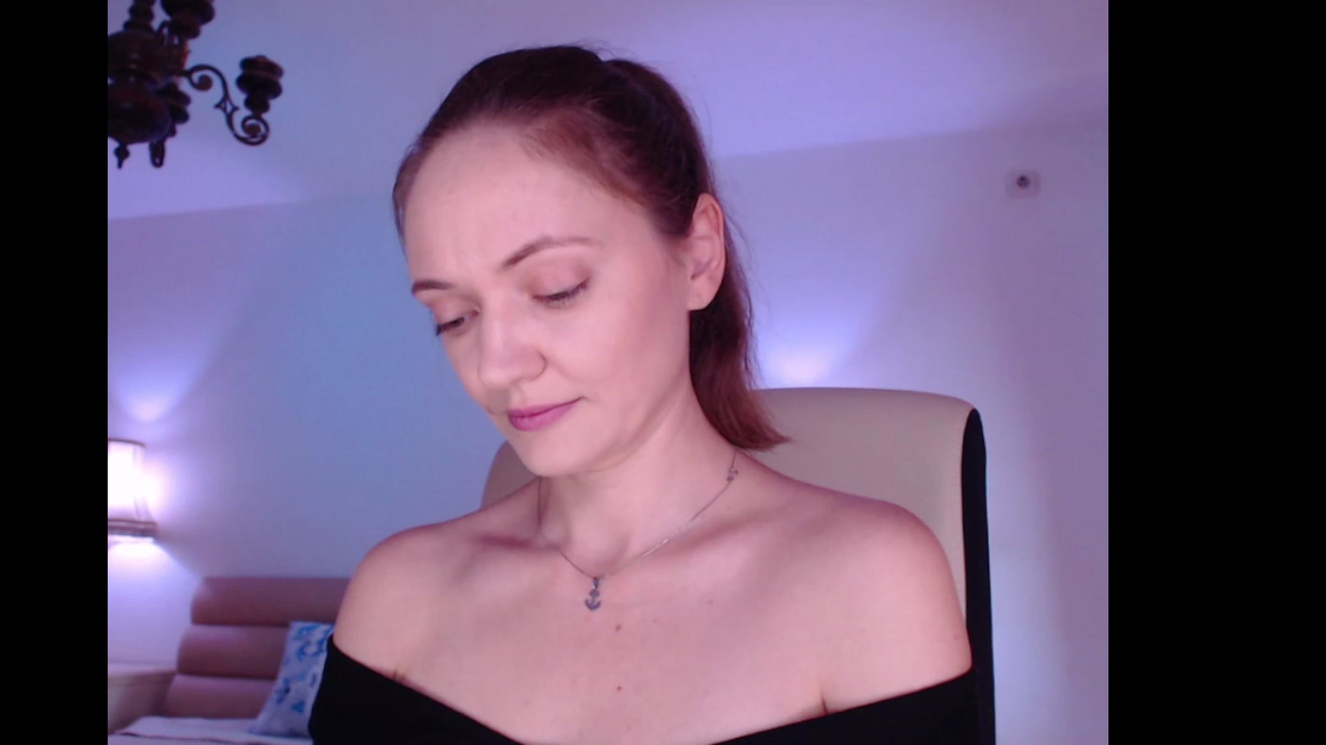 Gallery image thumbnail from AddictiveLara's myfreecams stream on, 11/21/2022, 10:11 image 7 of 20