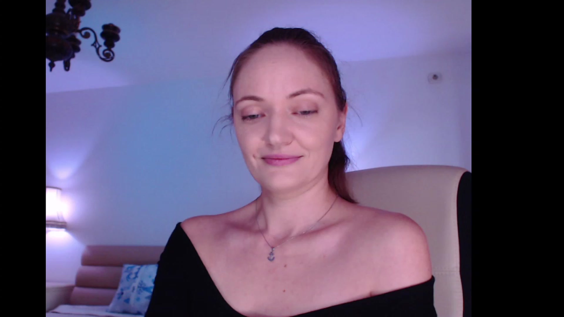 Gallery image thumbnail from AddictiveLara's myfreecams stream on, 11/21/2022, 10:57 image 6 of 20