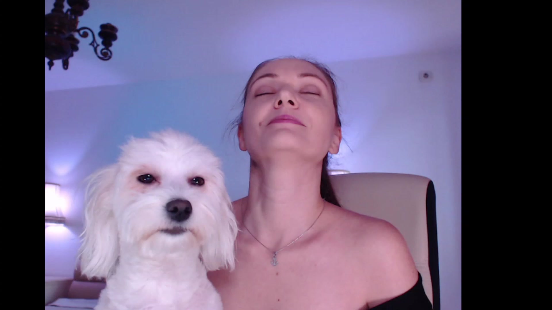 Gallery image thumbnail from AddictiveLara's myfreecams stream on, 11/21/2022, 10:57 image 15 of 20