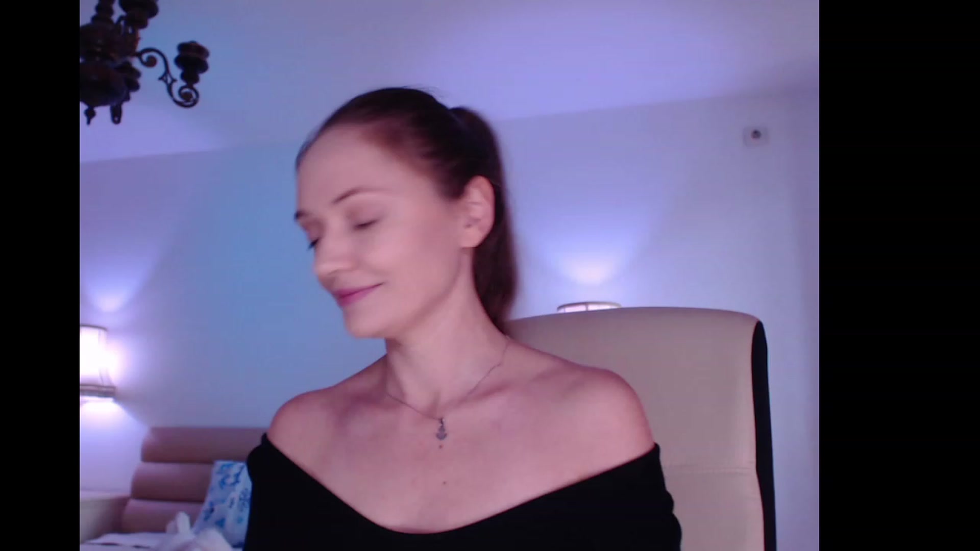 Gallery image thumbnail from AddictiveLara's myfreecams stream on, 11/21/2022, 10:57 image 16 of 20