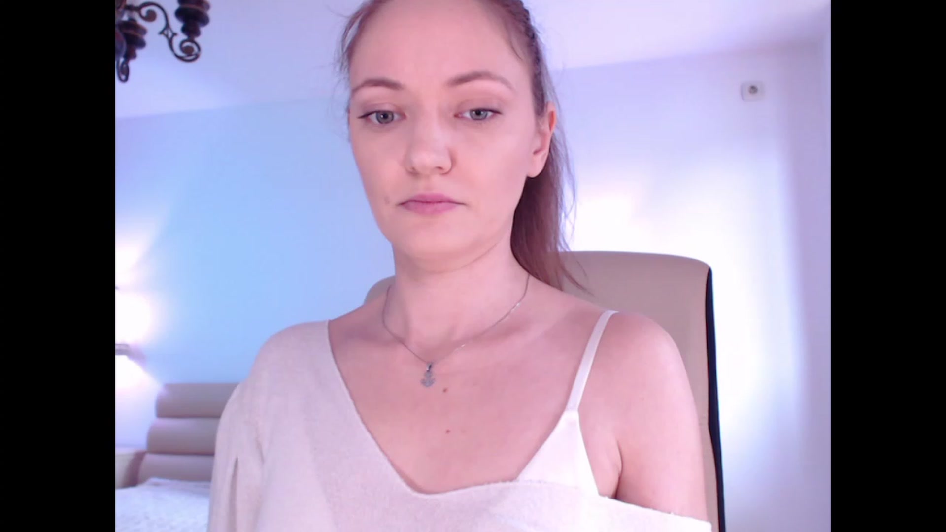 Gallery image thumbnail from AddictiveLara's myfreecams stream on, 02/06/2023, 11:02 image 17 of 20