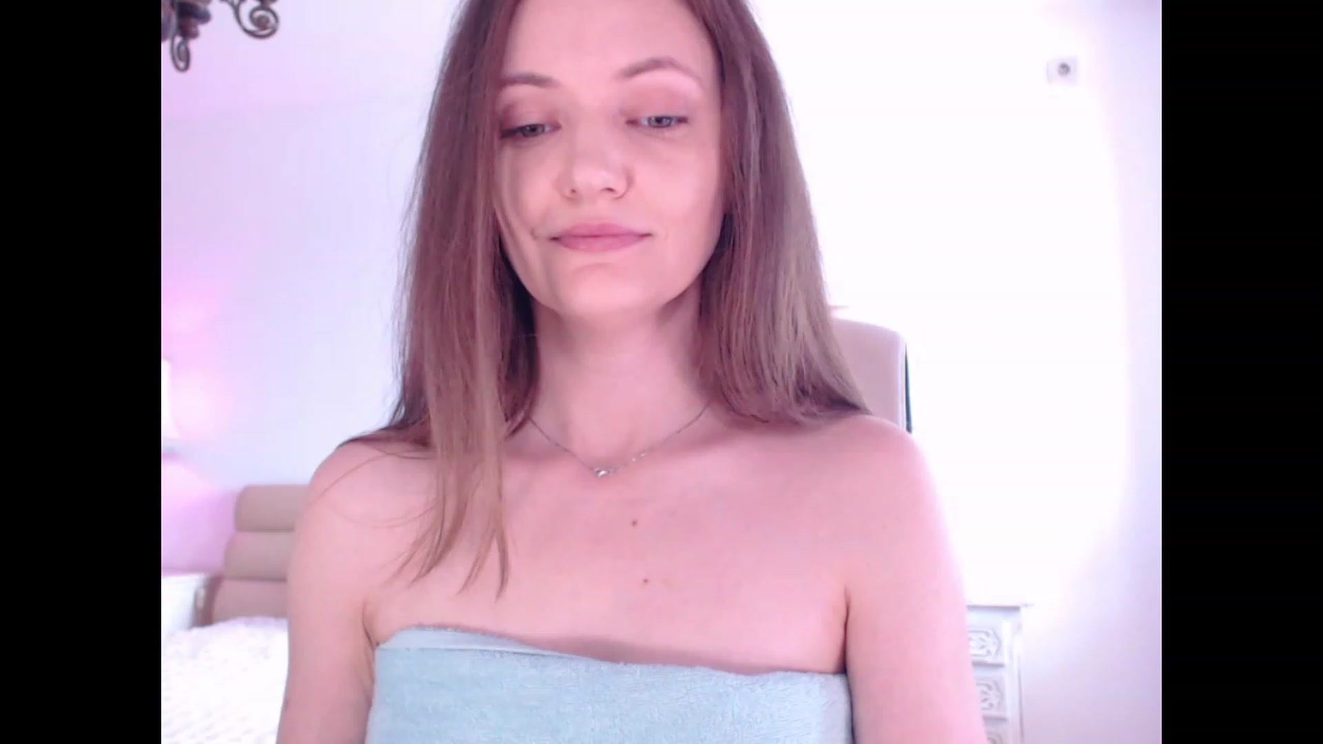 Gallery image thumbnail from AddictiveLara's myfreecams stream on, 08/20/2023, 10:38 image 18 of 20