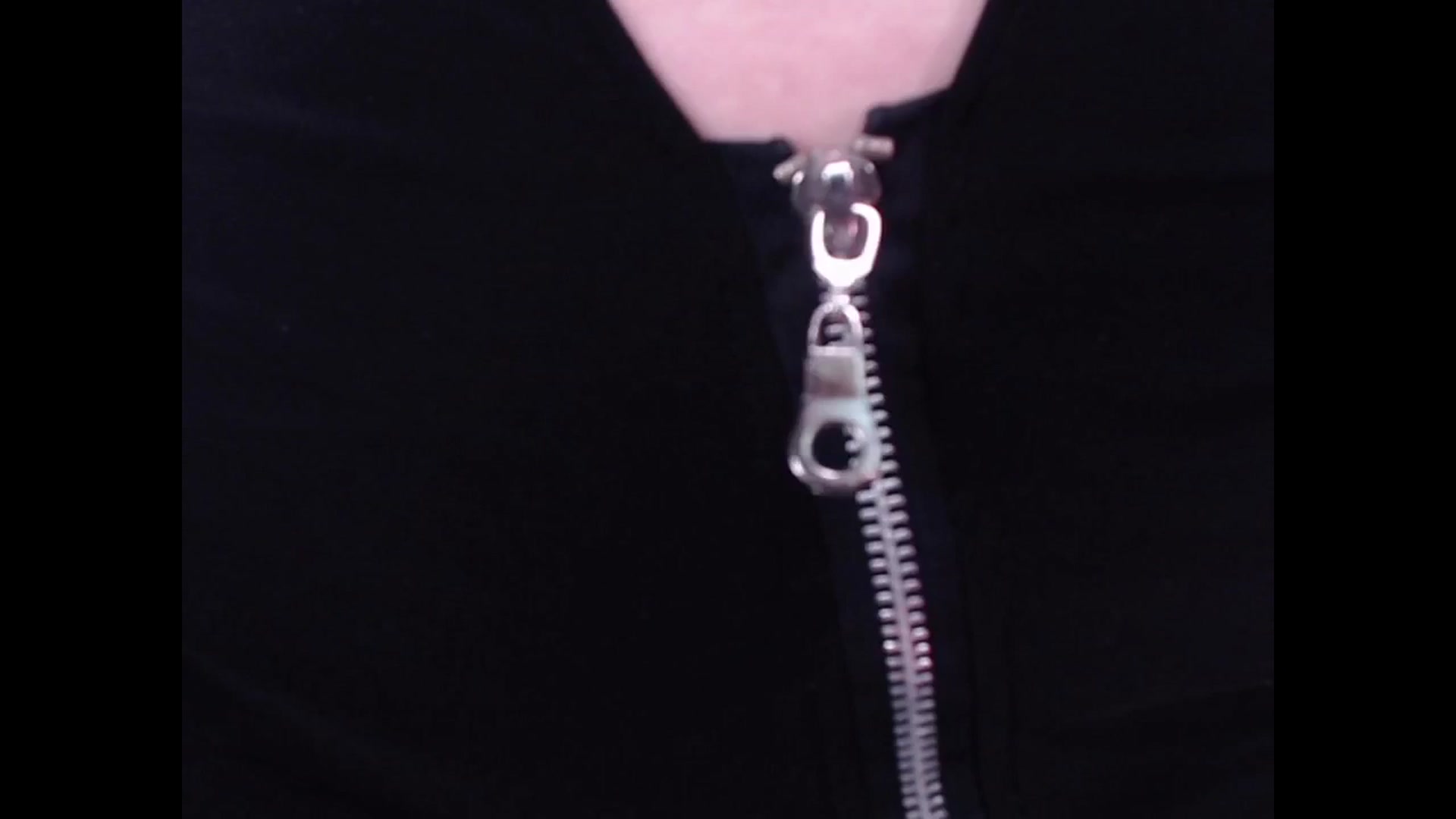 Gallery image thumbnail from AddictiveLara's myfreecams stream on, 05/26/2024, 08:32 image 8 of 20