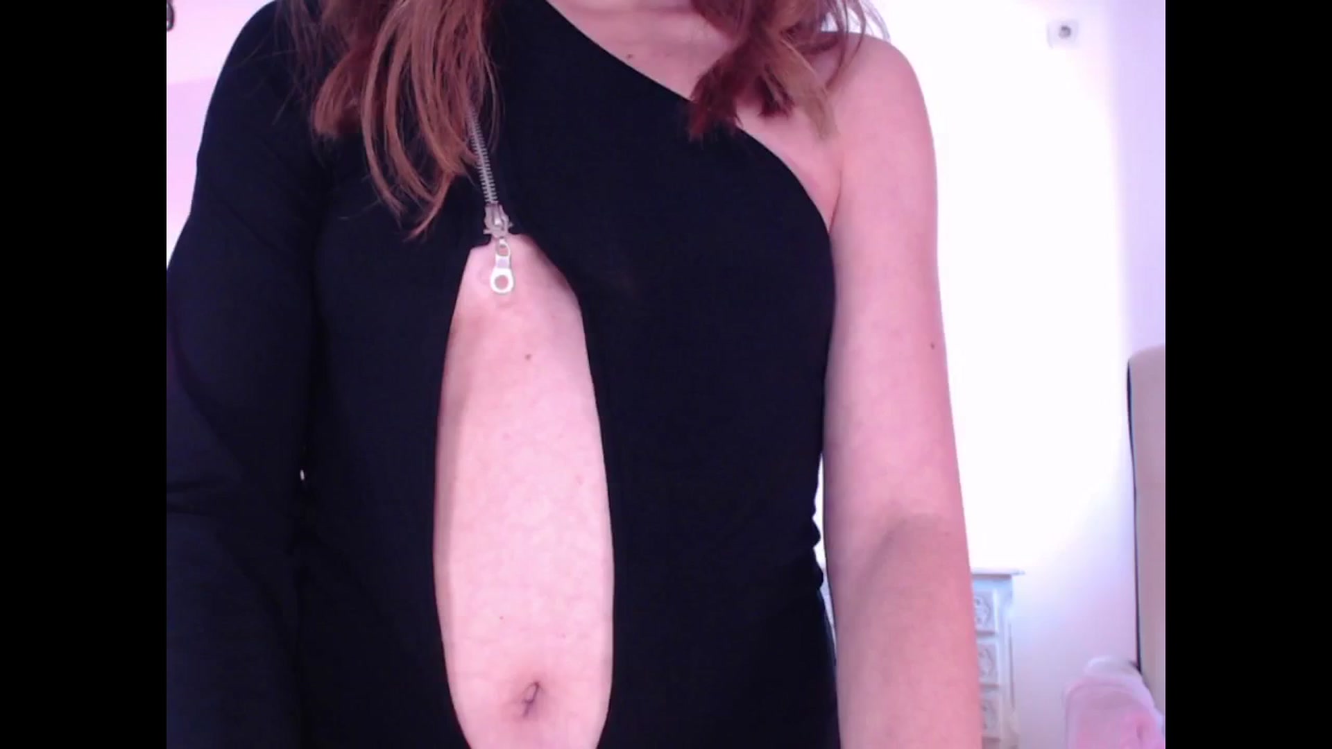 Gallery image thumbnail from AddictiveLara's myfreecams stream on, 05/26/2024, 08:32 image 2 of 20