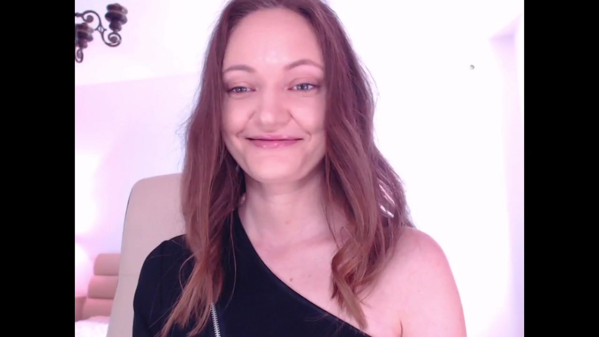 Gallery image thumbnail from AddictiveLara's myfreecams stream on, 05/26/2024, 10:25 image 15 of 20