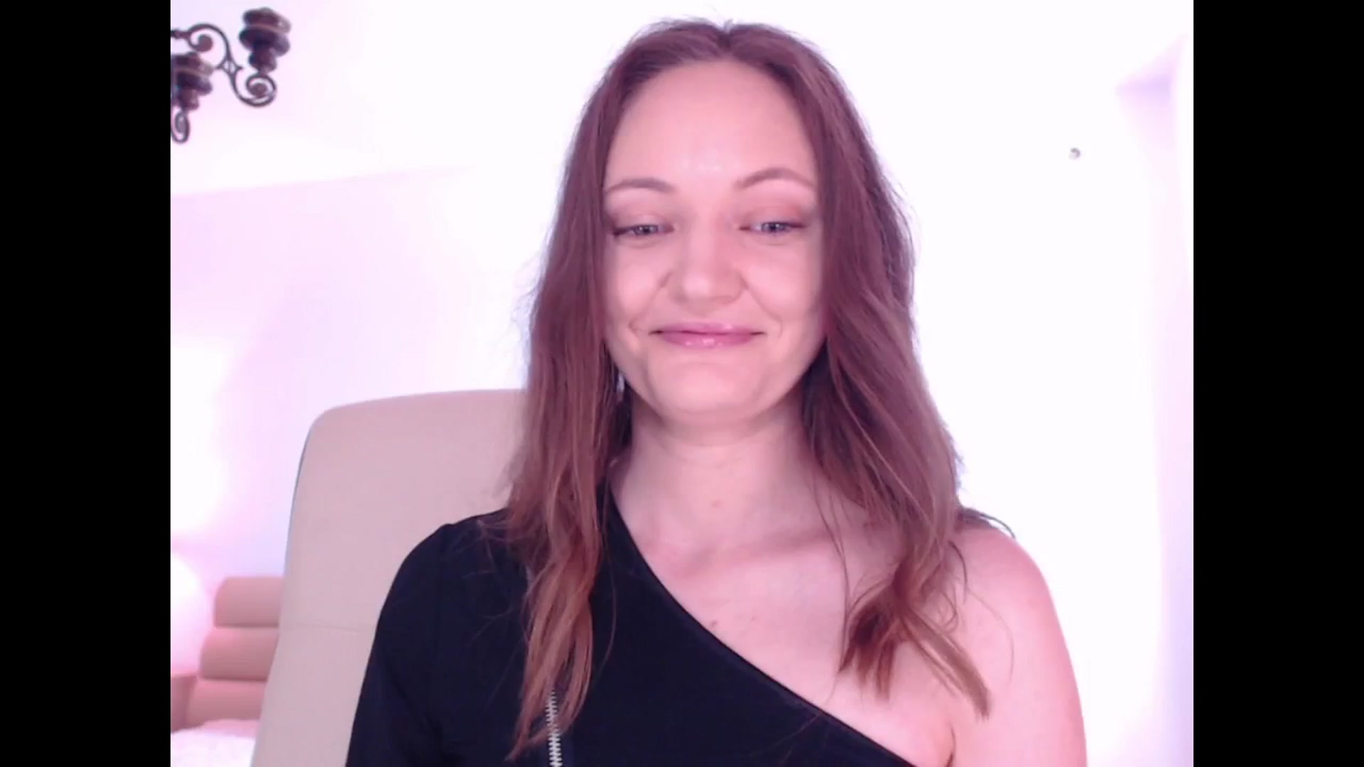 Gallery image thumbnail from AddictiveLara's myfreecams stream on, 05/26/2024, 10:25 image 18 of 20
