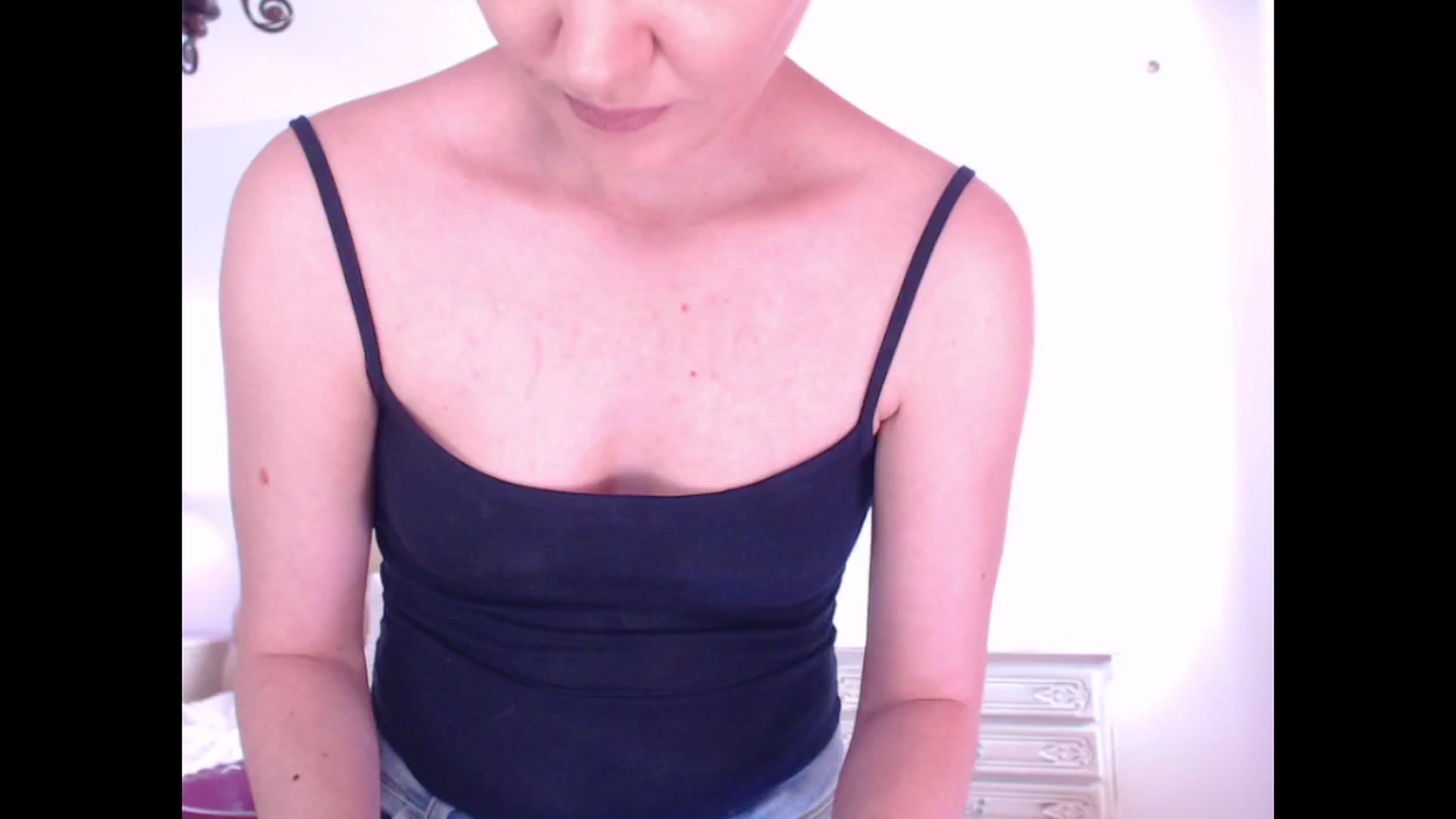 Gallery image thumbnail from AddictiveLara's myfreecams stream on, 06/20/2024, 10:53 image 7 of 20