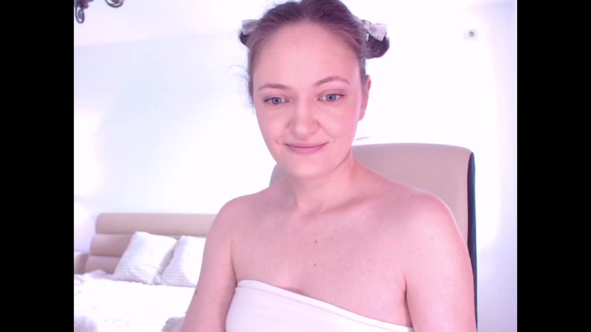 Gallery image thumbnail from AddictiveLara's myfreecams stream on, 06/21/2024, 09:37 image 13 of 20