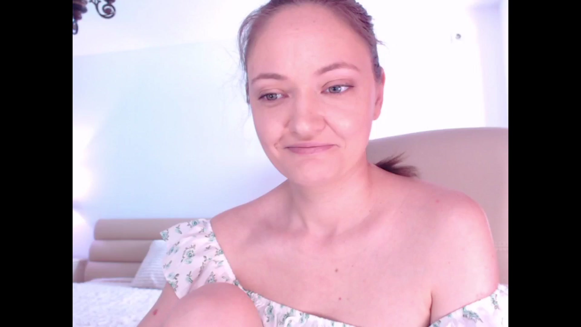 Gallery image thumbnail from AddictiveLara's myfreecams stream on, 06/22/2024, 10:18 image 9 of 20