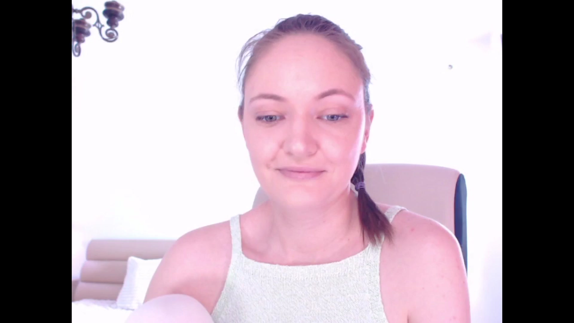 Gallery image thumbnail from AddictiveLara's myfreecams stream on, 06/25/2024, 09:32 image 6 of 20