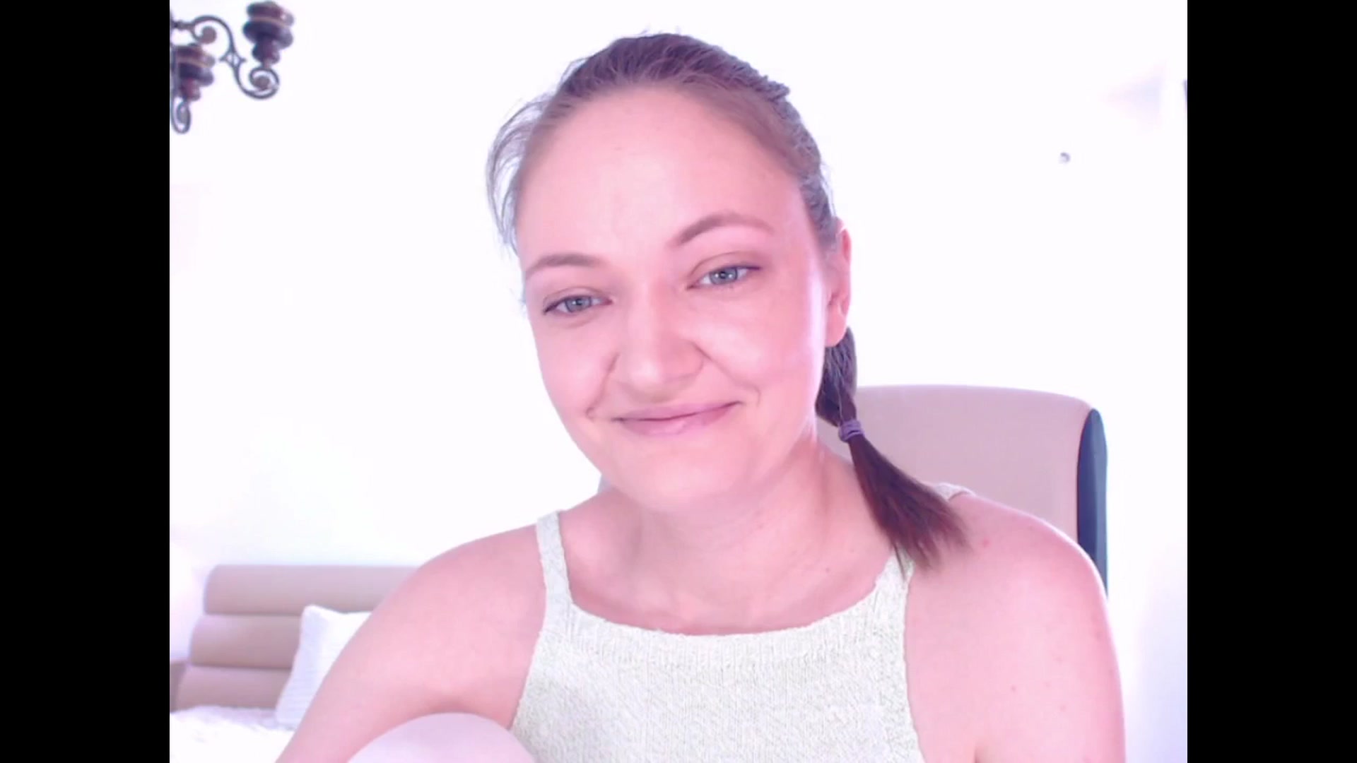 Gallery image thumbnail from AddictiveLara's myfreecams stream on, 06/25/2024, 09:32 image 3 of 20