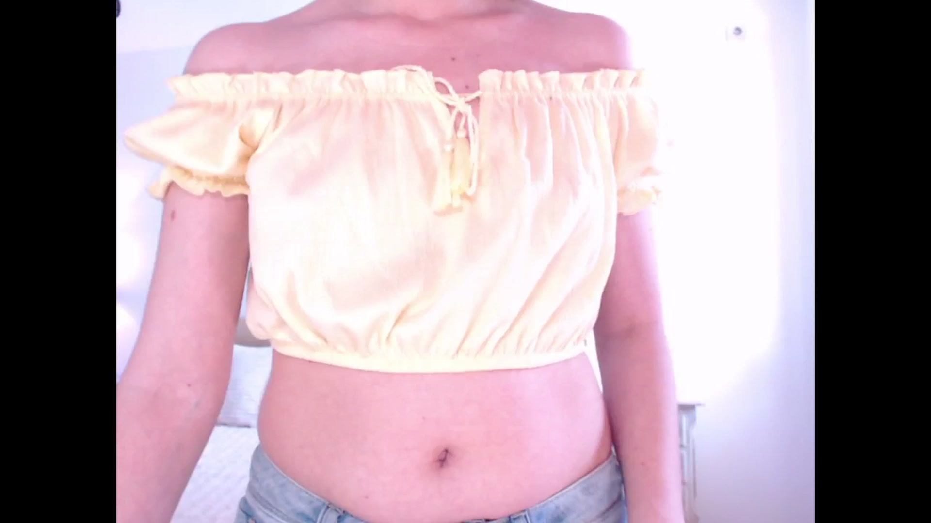 Gallery image thumbnail from AddictiveLara's myfreecams stream on, 06/27/2024, 09:14 image 7 of 20
