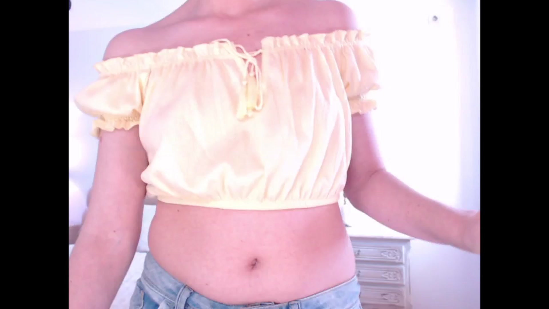 Gallery image thumbnail from AddictiveLara's myfreecams stream on, 06/27/2024, 09:14 image 8 of 20