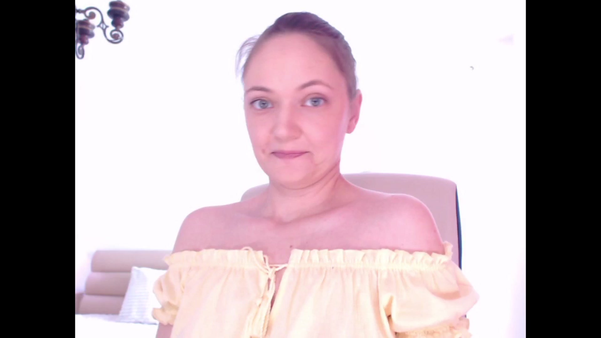 Gallery image thumbnail from AddictiveLara's myfreecams stream on, 06/27/2024, 10:59 image 8 of 20