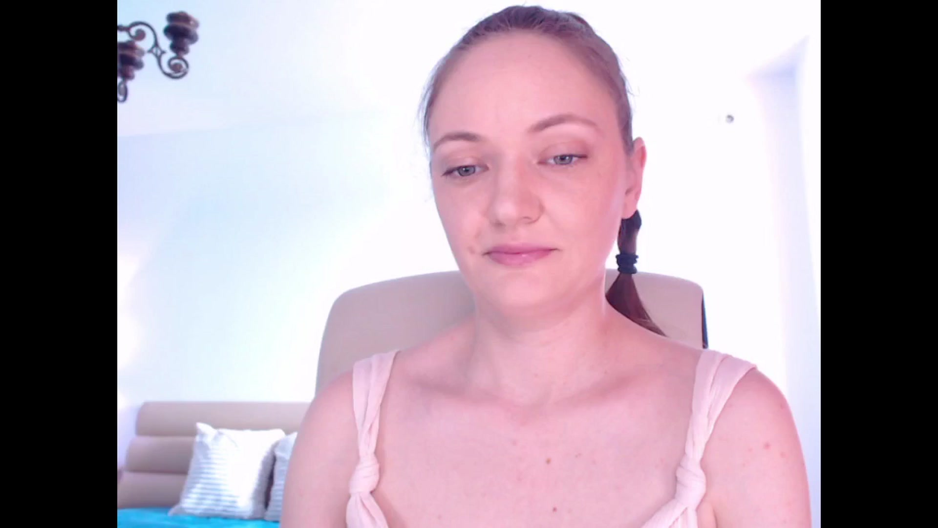 Gallery image thumbnail from AddictiveLara's myfreecams stream on, 08/03/2024, 10:19 image 4 of 20