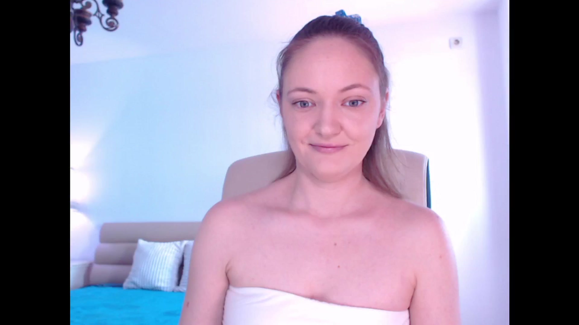 Gallery image thumbnail from AddictiveLara's myfreecams stream on, 08/25/2024, 08:10 image 9 of 20