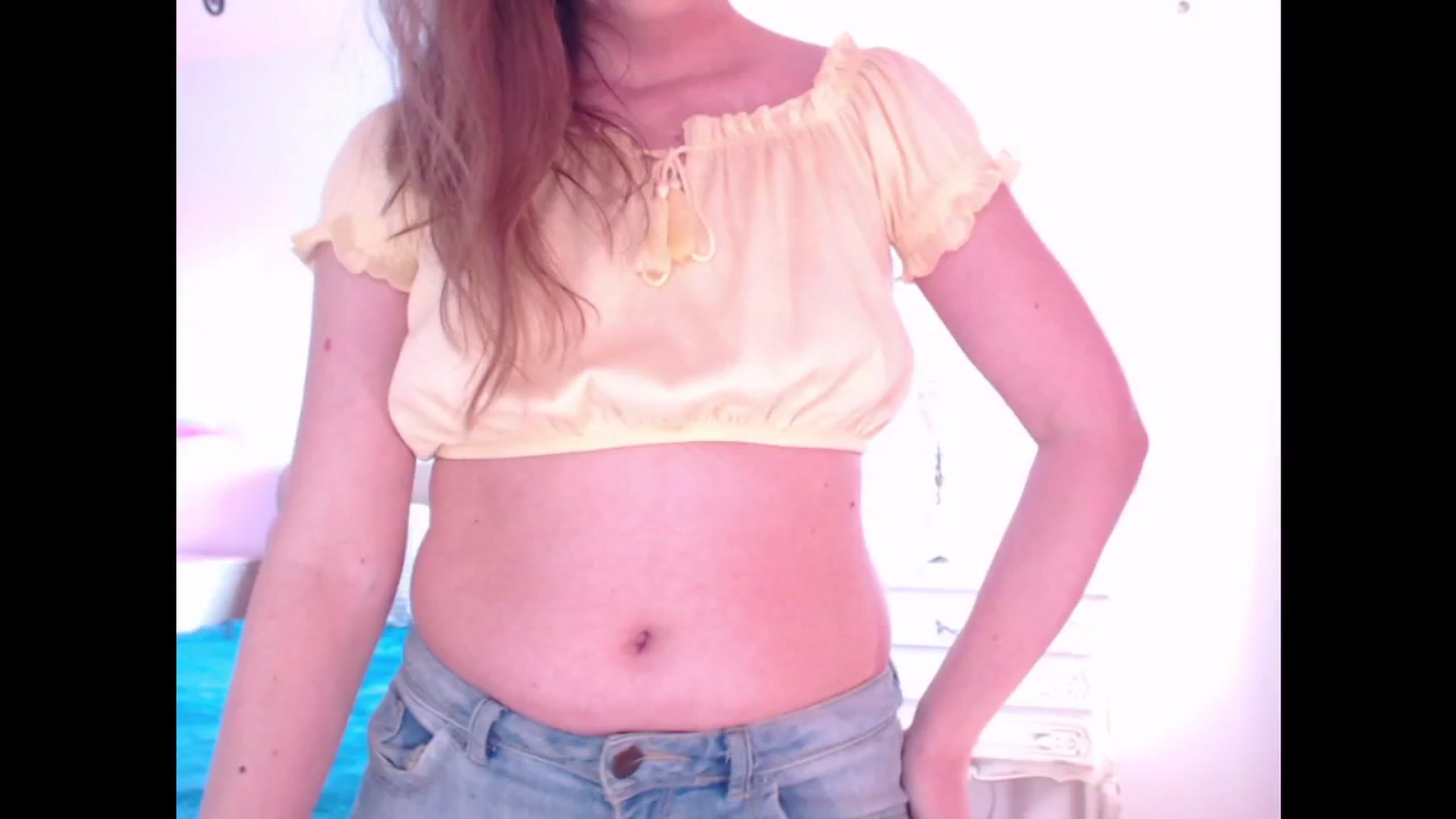 Gallery image thumbnail from AddictiveLara's myfreecams stream on, 09/26/2024, 10:38 image 10 of 20