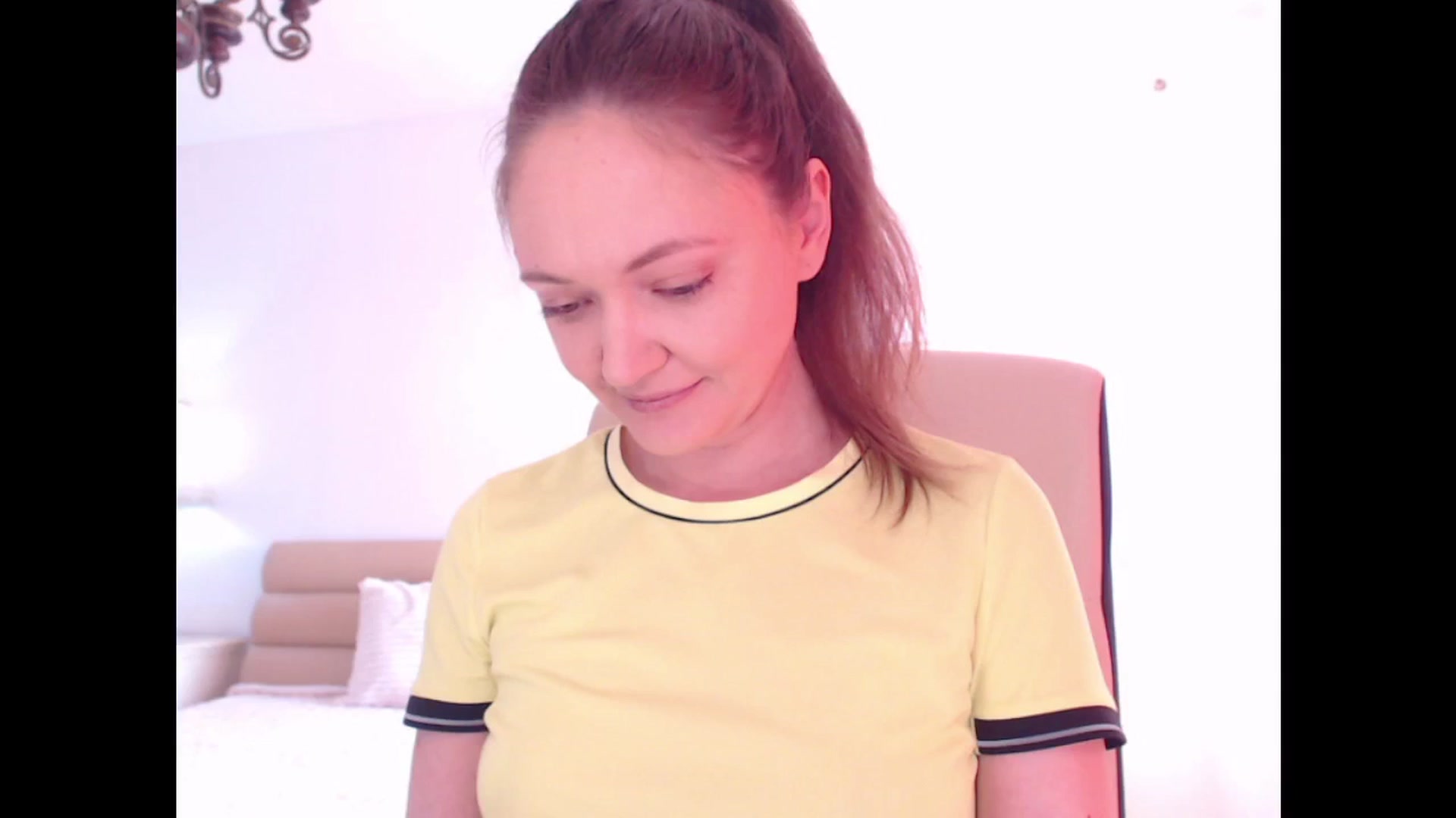 Gallery image thumbnail from AddictiveLara's myfreecams stream on, 11/25/2024, 10:29 image 14 of 20