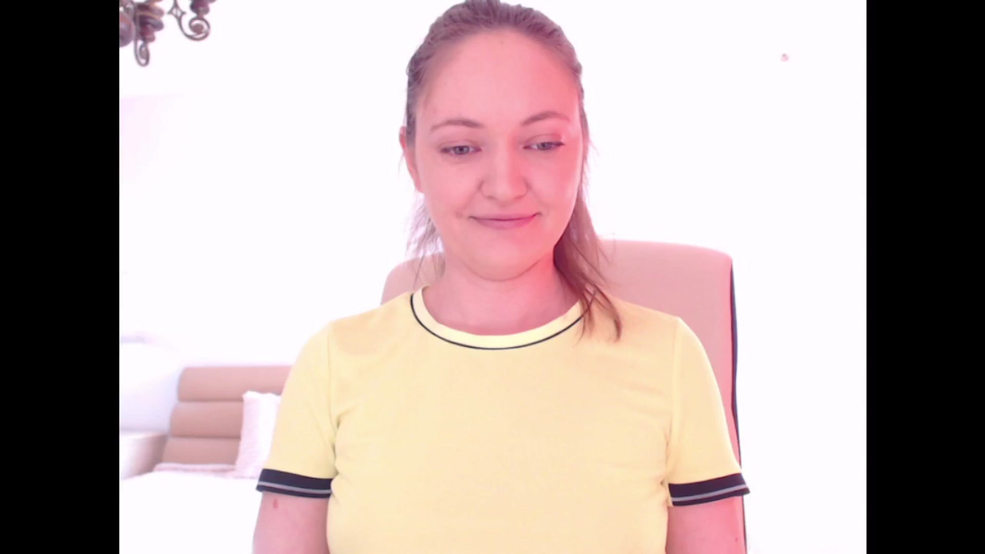 Gallery image thumbnail from AddictiveLara's myfreecams stream on, 11/25/2024, 10:29 image 18 of 20