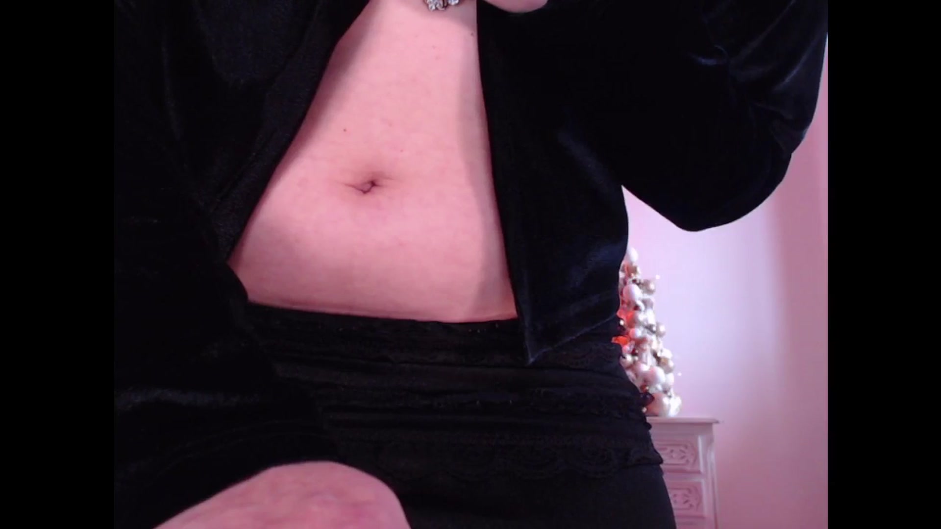Gallery image thumbnail from AddictiveLara's myfreecams stream on, 12/08/2024, 11:08 image 16 of 20