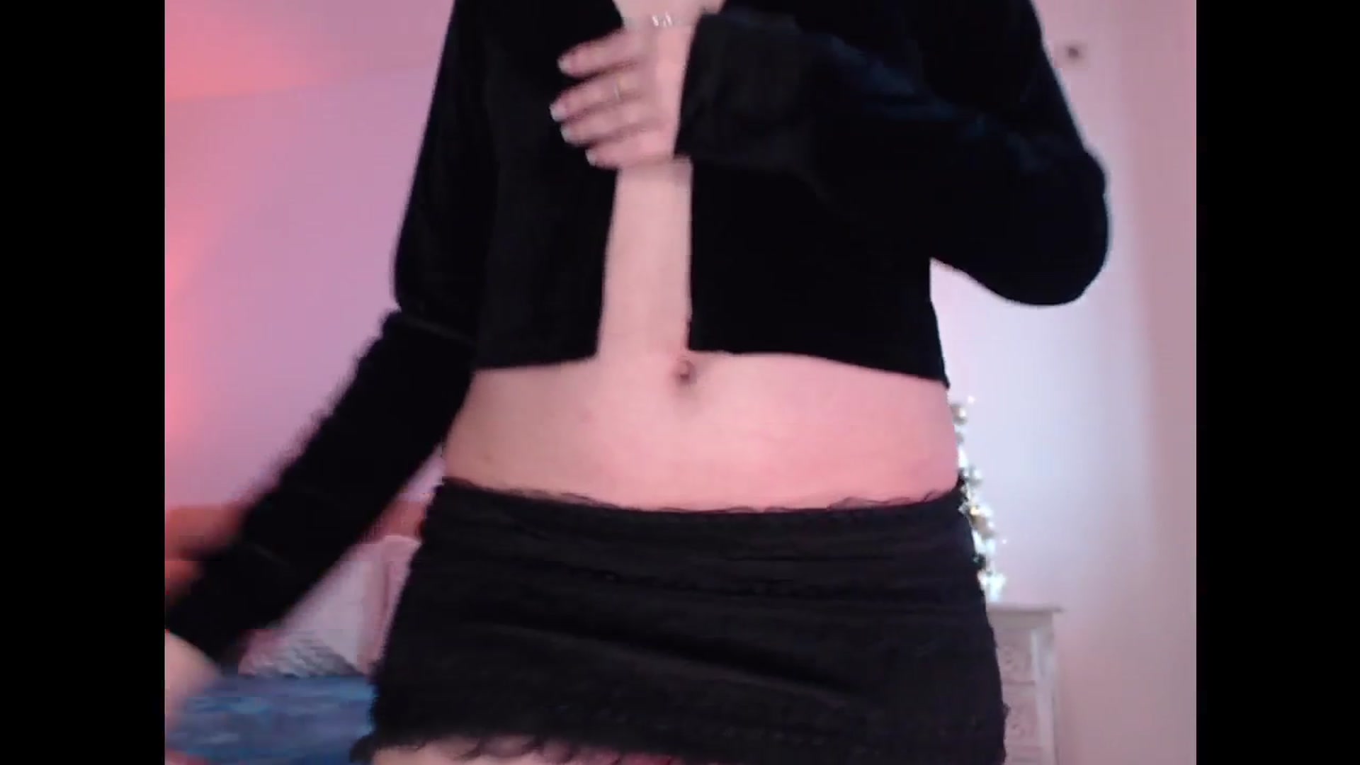 Gallery image thumbnail from AddictiveLara's myfreecams stream on, 12/08/2024, 11:08 image 2 of 20