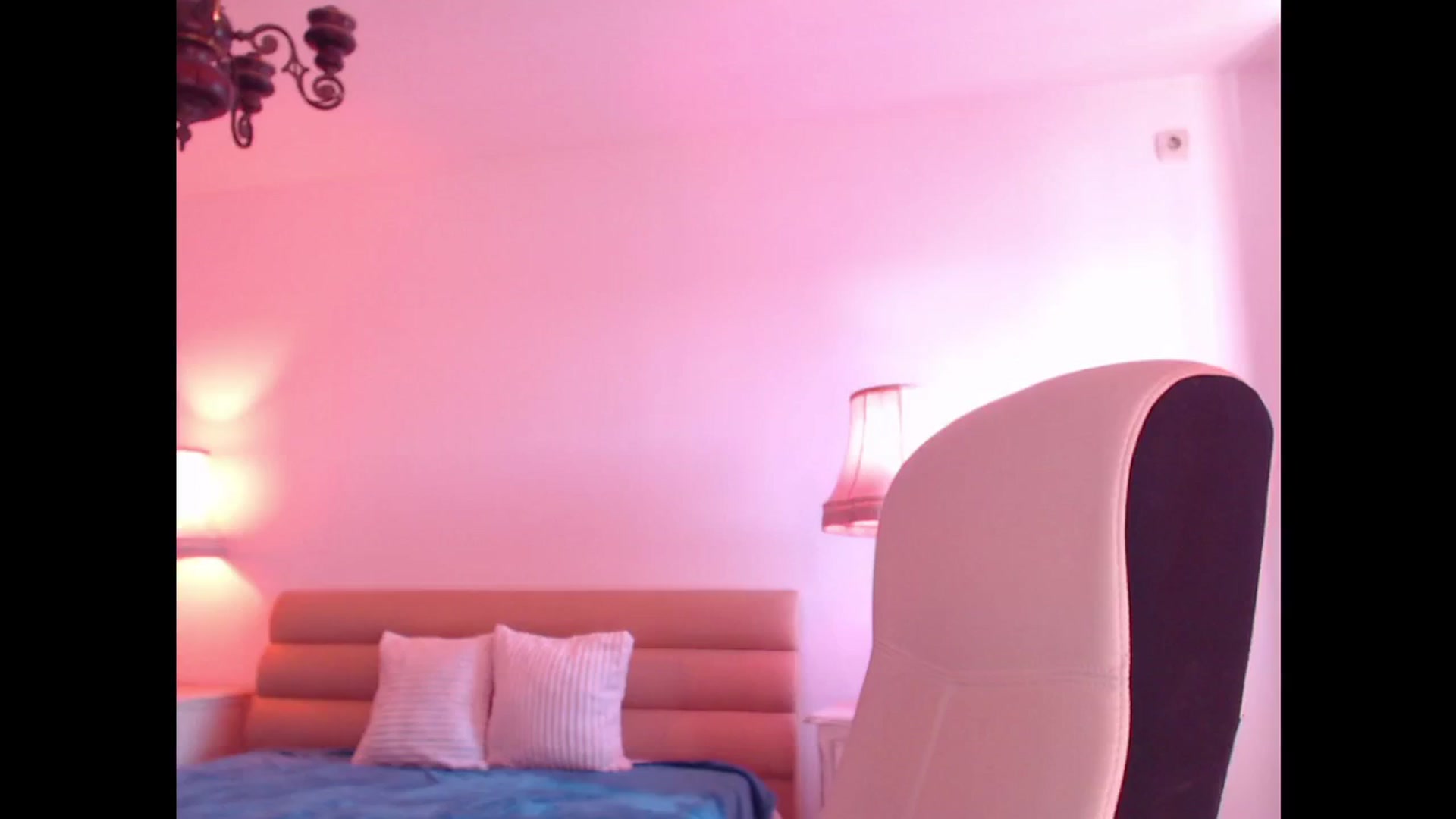 Gallery image thumbnail from AddictiveLara's myfreecams stream on, 12/19/2024, 11:07 image 1 of 20