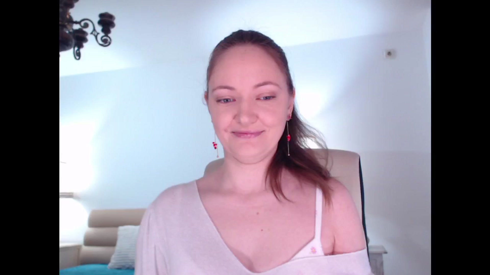 Gallery image thumbnail from AddictiveLara's myfreecams stream on, 12/26/2024, 08:06 image 6 of 20