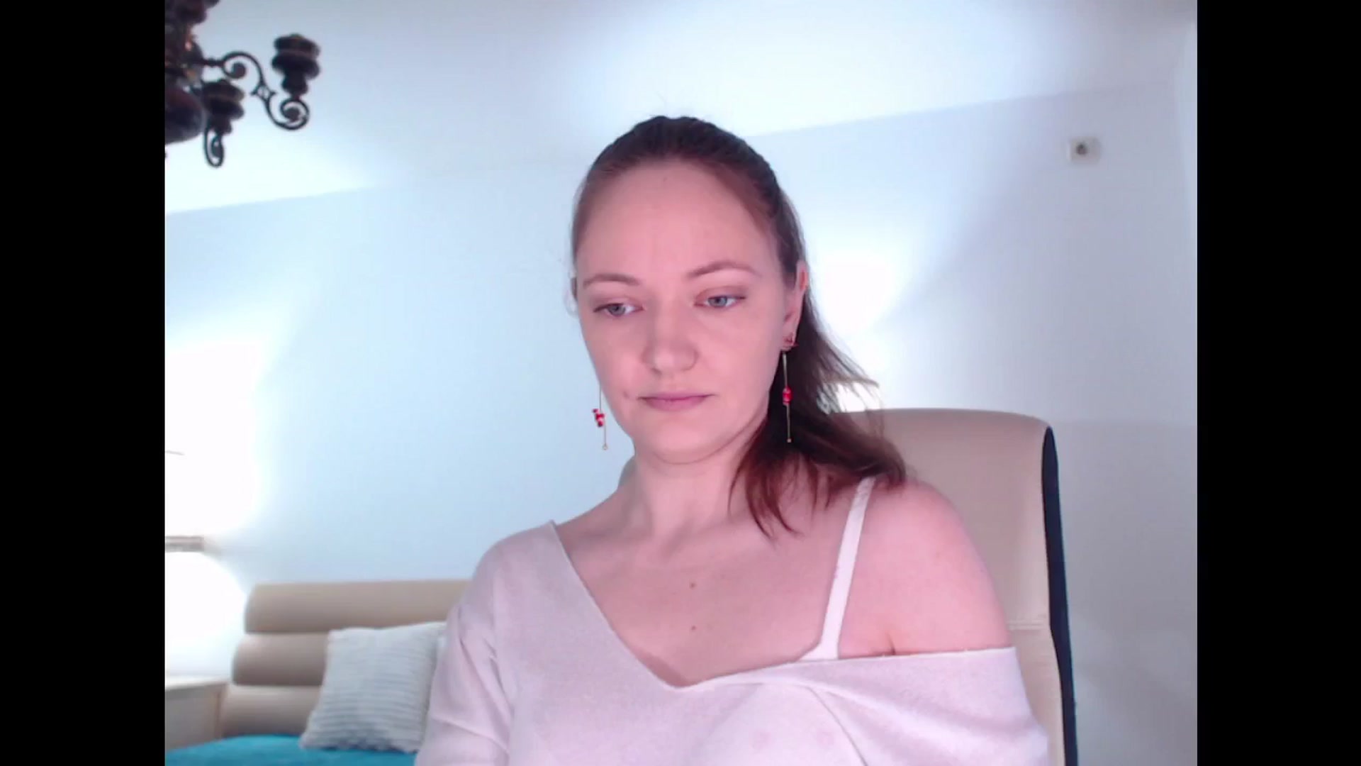 Gallery image thumbnail from AddictiveLara's myfreecams stream on, 12/26/2024, 08:06 image 11 of 20