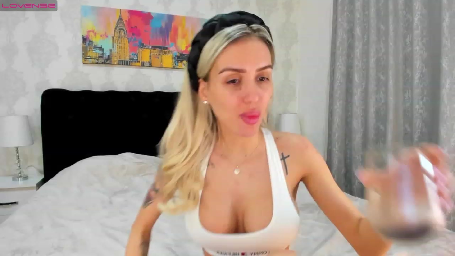 Gallery image thumbnail from Addictive_T's myfreecams stream on, 04/13/2023, 02:05 image 14 of 20