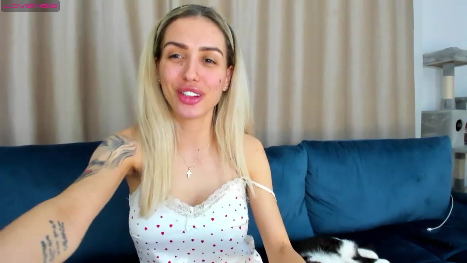 Gallery image thumbnail from Addictive_T's myfreecams stream on, 06/02/2023, 24:47 image 15 of 20