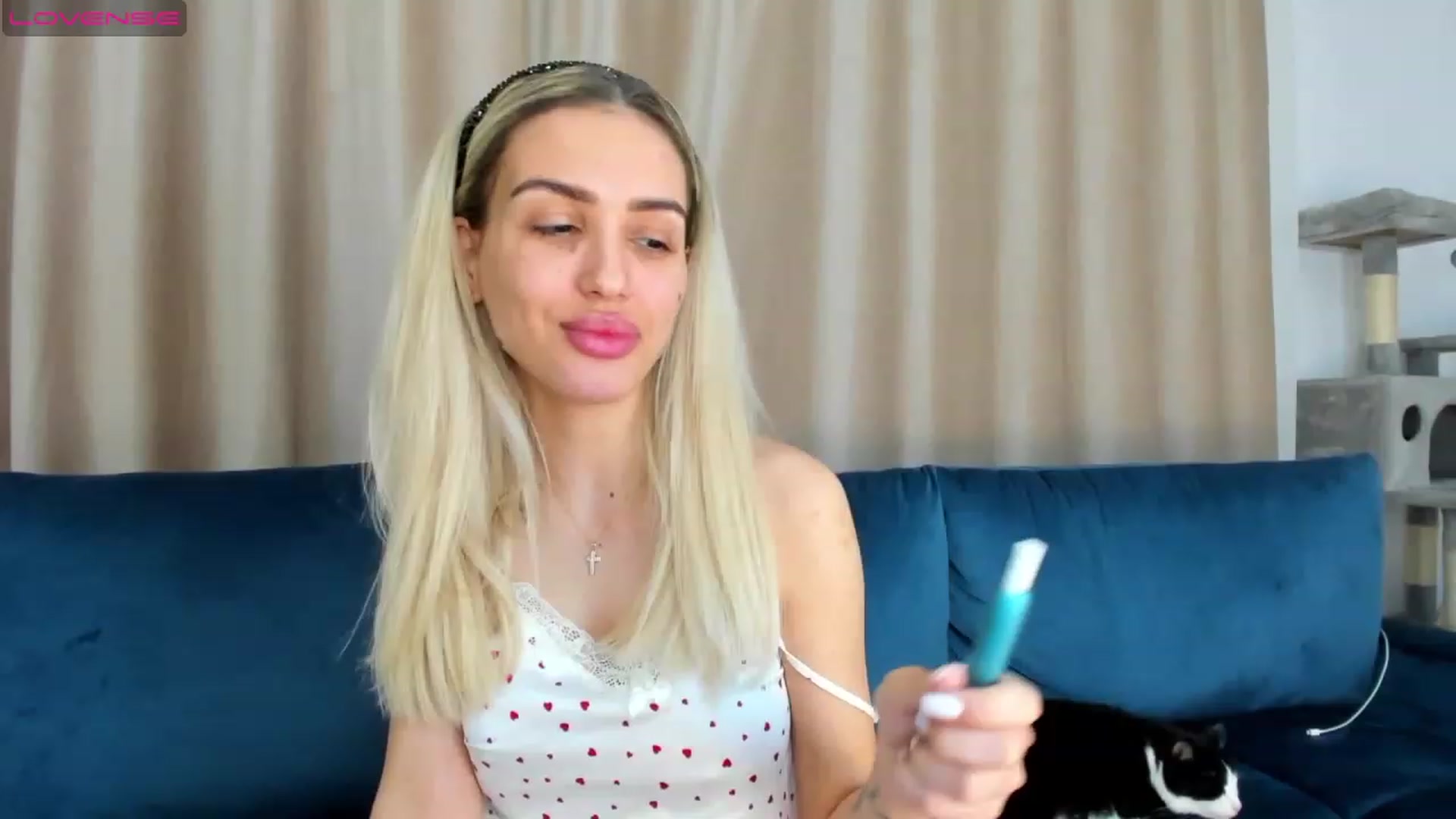 Gallery image thumbnail from Addictive_T's myfreecams stream on, 06/02/2023, 24:47 image 4 of 20