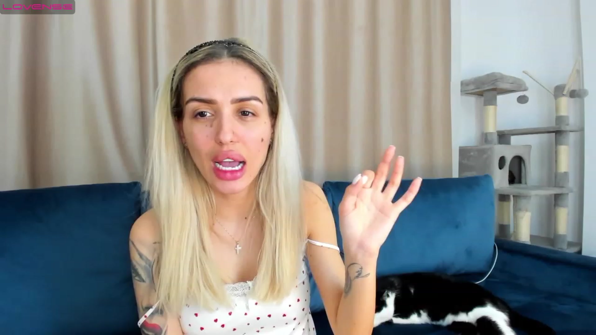 Gallery image thumbnail from Addictive_T's myfreecams stream on, 06/02/2023, 01:02 image 16 of 20