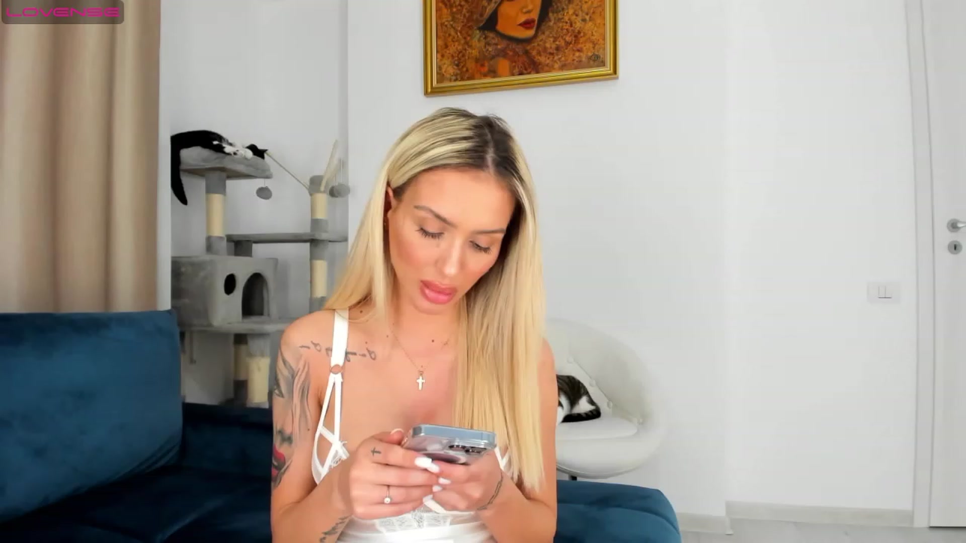 Gallery image thumbnail from Addictive_T's myfreecams stream on, 06/07/2023, 24:03 image 2 of 20