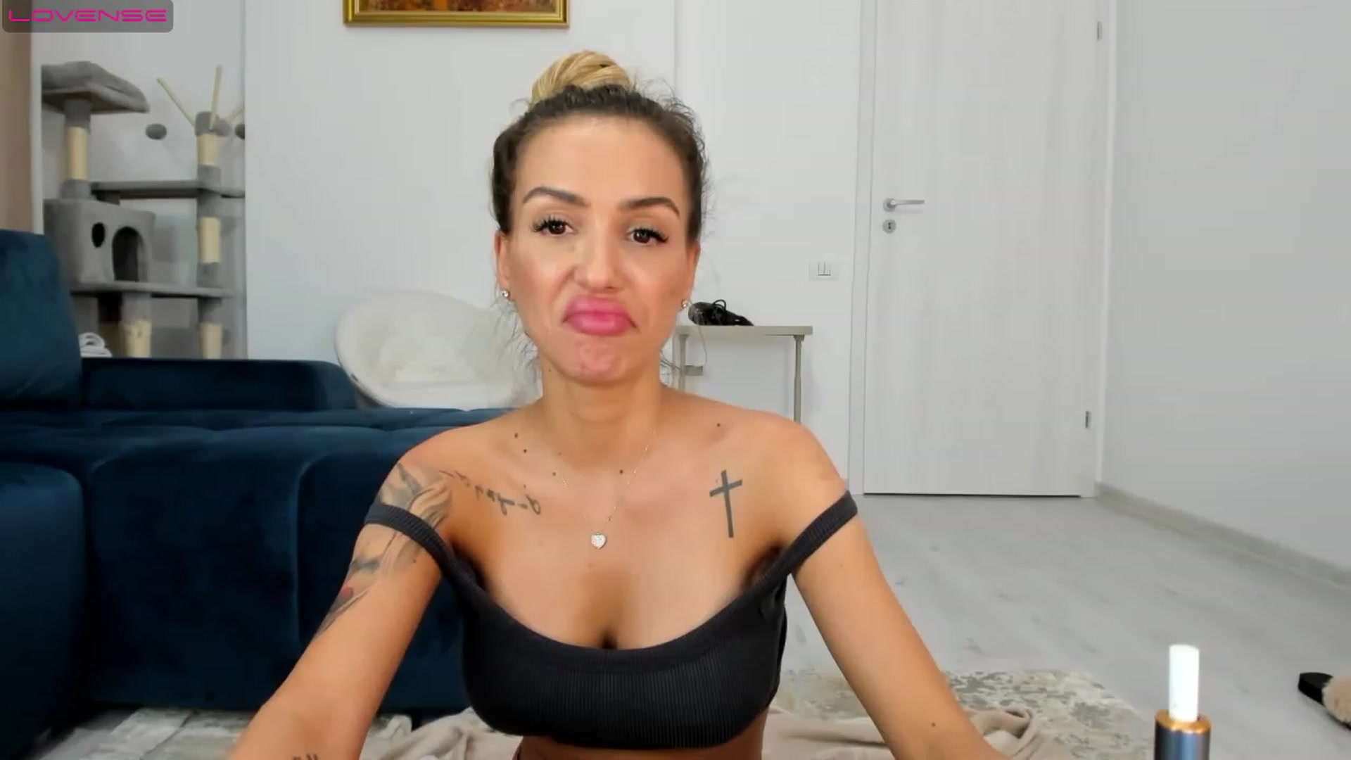 Gallery image thumbnail from Addictive_T's myfreecams stream on, 07/13/2023, 01:44 image 16 of 20