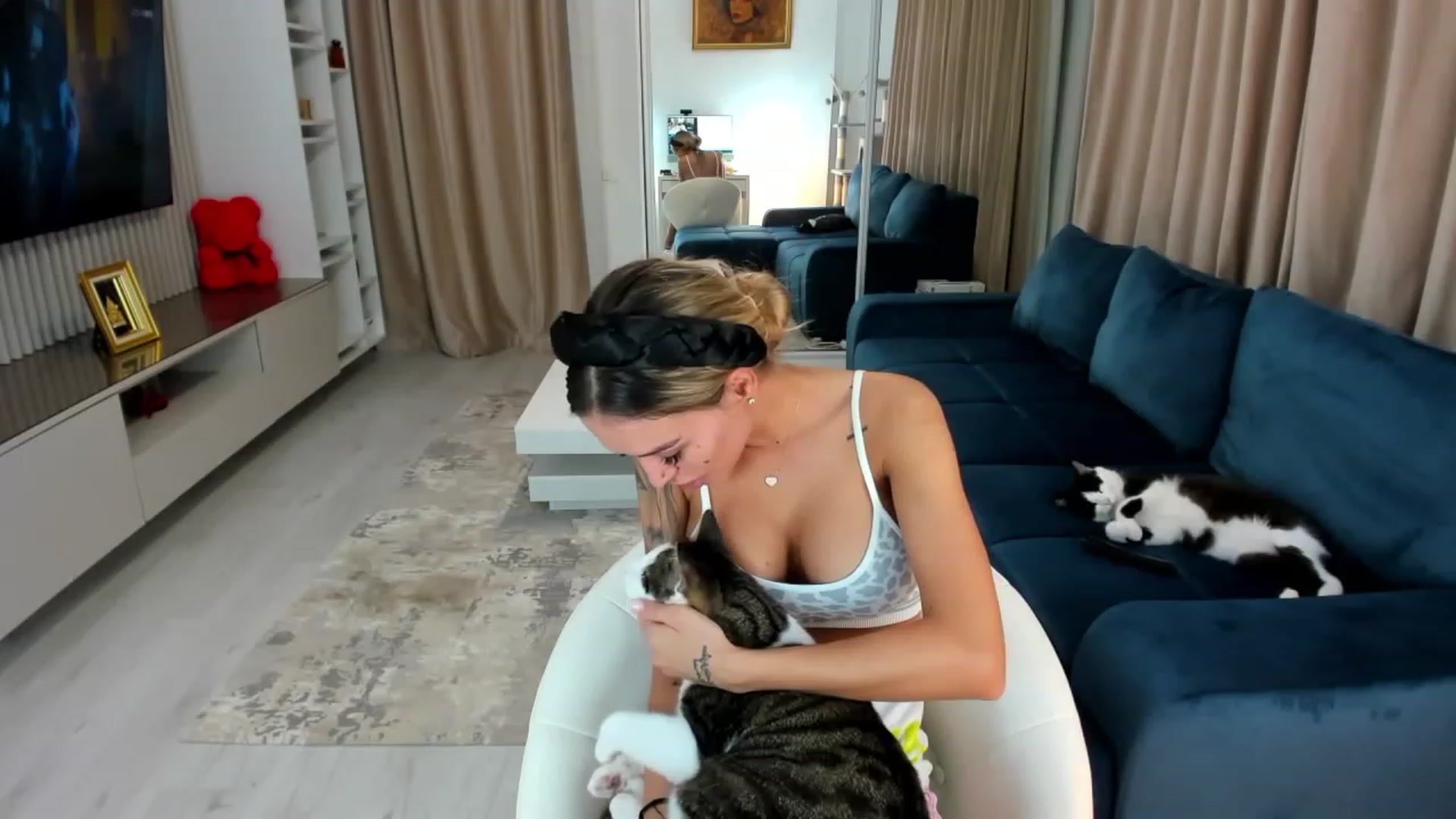 Gallery image thumbnail from Addictive_T's myfreecams stream on, 09/13/2023, 24:01 image 11 of 20
